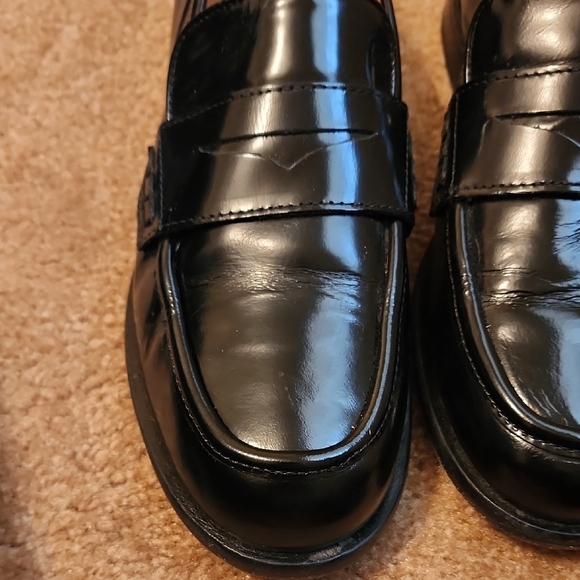 Thursday/Everyday The Dress Penny Loafers with Polished Finish - Picture 2 of 16